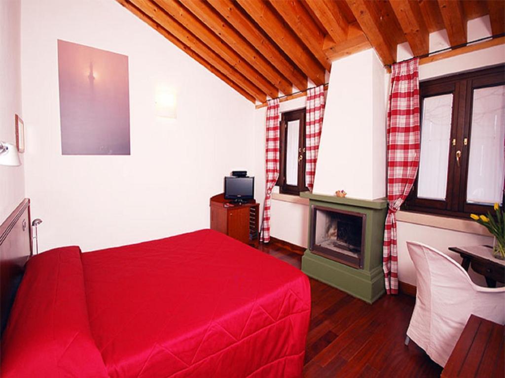 Hotel Dolcemela Ferrara Habitación foto