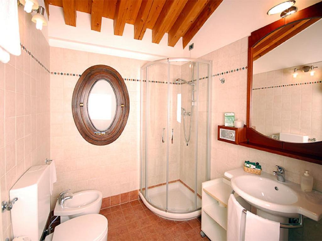 Hotel Dolcemela Ferrara Habitación foto